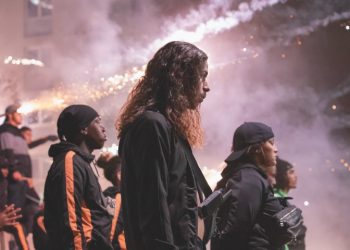 نقد و بررسی فیلم Athena | مشکل بی‌طرفی