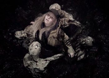 نقد و بررسی Resident Evil Village: Shadow of Rose؛ سقوط در عمق سایه‌ها