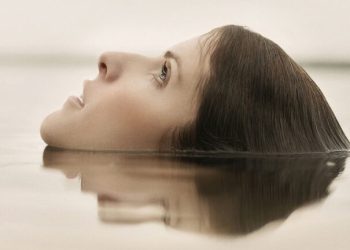 نقدها و نمرات فیلم Alice, Darling