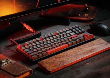 کیبورد مکانیکی مخصوص طرفداران ارباب حلقه ها معرفی شد