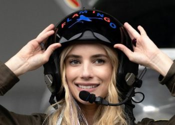 حضور اما رابرتس در فیلم علمی تخیلی The Astronaut