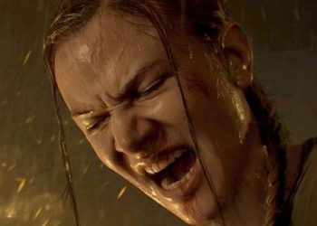 مدل چهره Abby هنوز هم پیام‌های تهدیدآمیز دریافت می‌کند