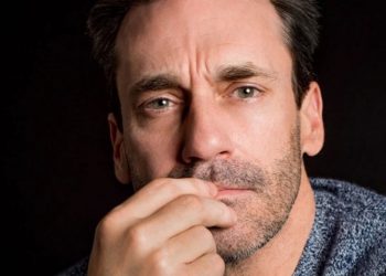 جان هم به فیلم موزیکال Mean Girls پیوست