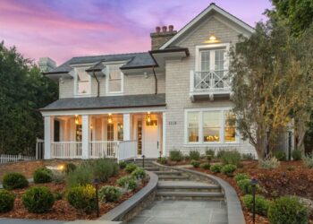 خالق GTA یک عمارت 8.5 میلیون دلاری خرید