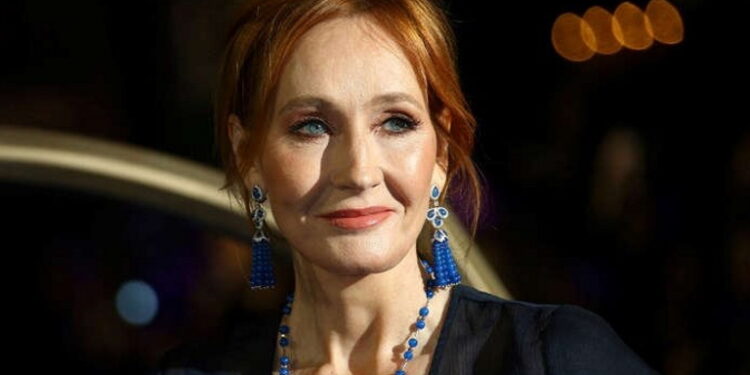 واکنش جی. کی. رولینگ نسبت به نگرانی و حواشی‌های سریال Harry Potter