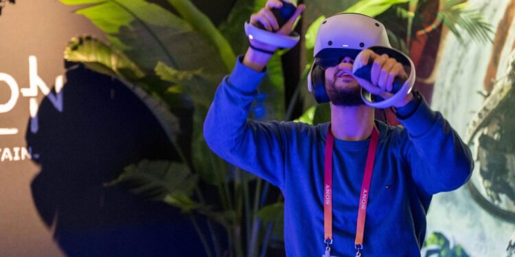 هدست PSVR 2 برای استفاده با کامپیوتر هک شد