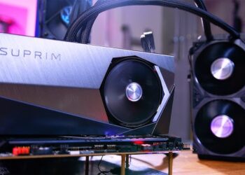 کارت گرافیک قدرتمند MSI RTX 4090 SUPRIM LIQUID X در بازار داخلی