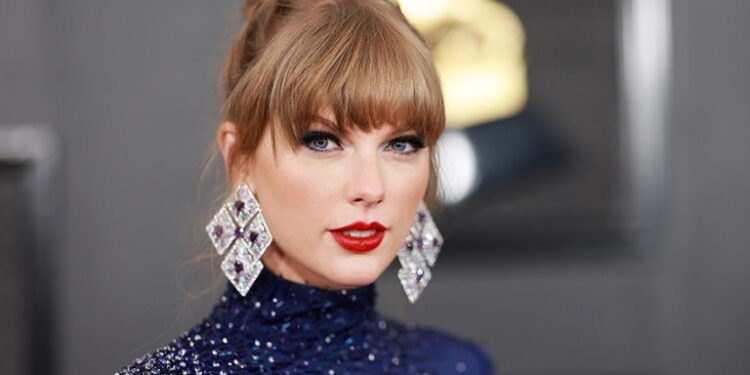 مقایسه تیلور سوئیفت و استیون اسپیلبرگ توسط کارگردان Deadpool 3