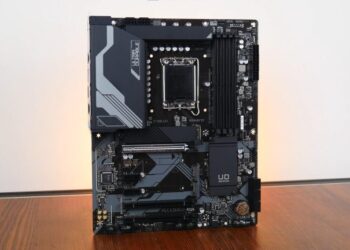 بررسی مادربرد Gigabyte Z790 UD AX