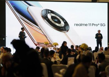 رونمایی از محصول جدید realme 11 Pro در تهران
