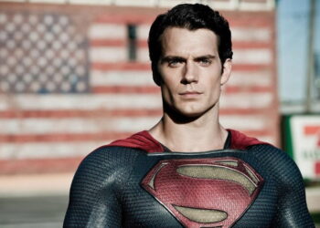 گریه زک اسنایدر در سکانسی از فیلم Man of Steel