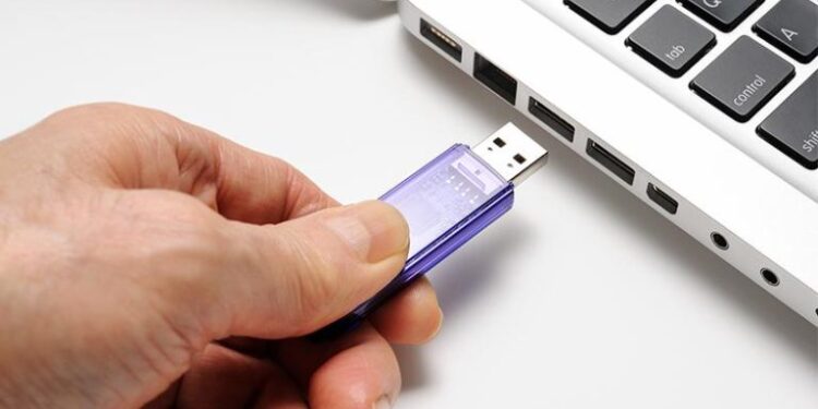 ۱۰ نکته مهمی که باید در هنگام خرید فلش مموری بدانید