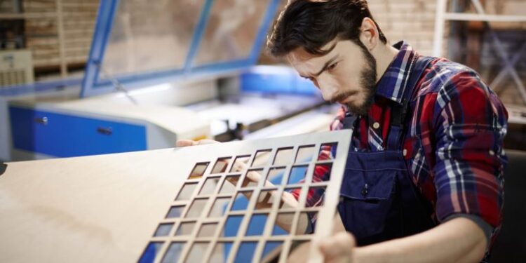 ساخت دکوراسیون دلخواه با برش لیزری