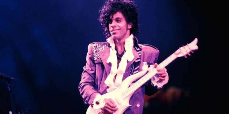 رایان کوگلر فیلمی حول محور خواننده پرینس می‌سازد