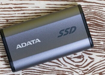 راهنمای خرید بهترین هارد اکسترنال SSD سال ۲۰۲۴