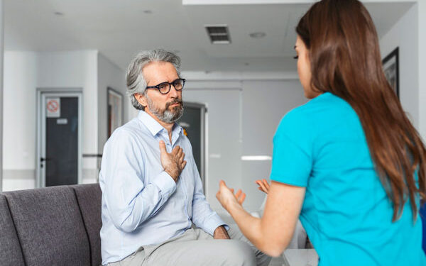 ویزیت متخصص ریه در منزل: راحتی و بهبود دسترسی به مراقبت‌های پزشکی