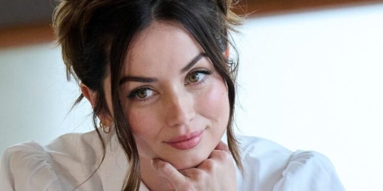 بیوگرافی آنا د آرماس | از زندگی در قحطی تا نامزدی در اسکار