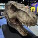 مجسمه تی‌رکس از فرنچایز Jurassic Park در رویداد SDCC 2024 به نمایش گذاشته شد
