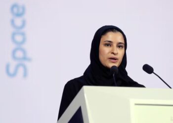 این زن ایرانی وزیر امارات متحده عربی شد