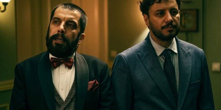 نقد فیلم تمساح خونی | جواد عزتی جلوتر از فیلم