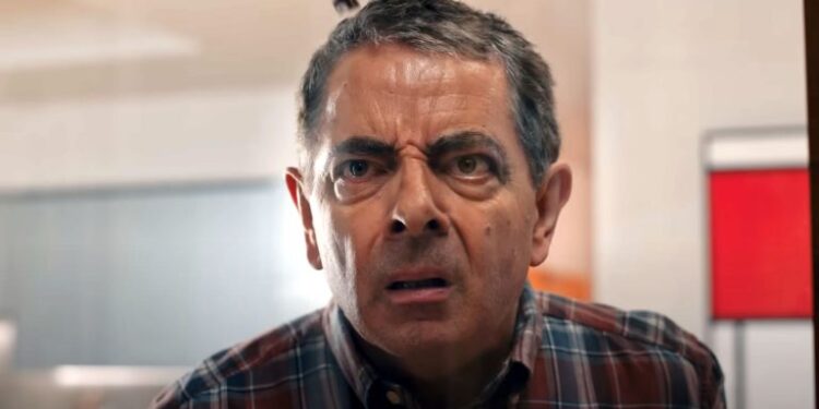 روآن اتکینسون با سریال Man Vs Baby برمی‌گردد